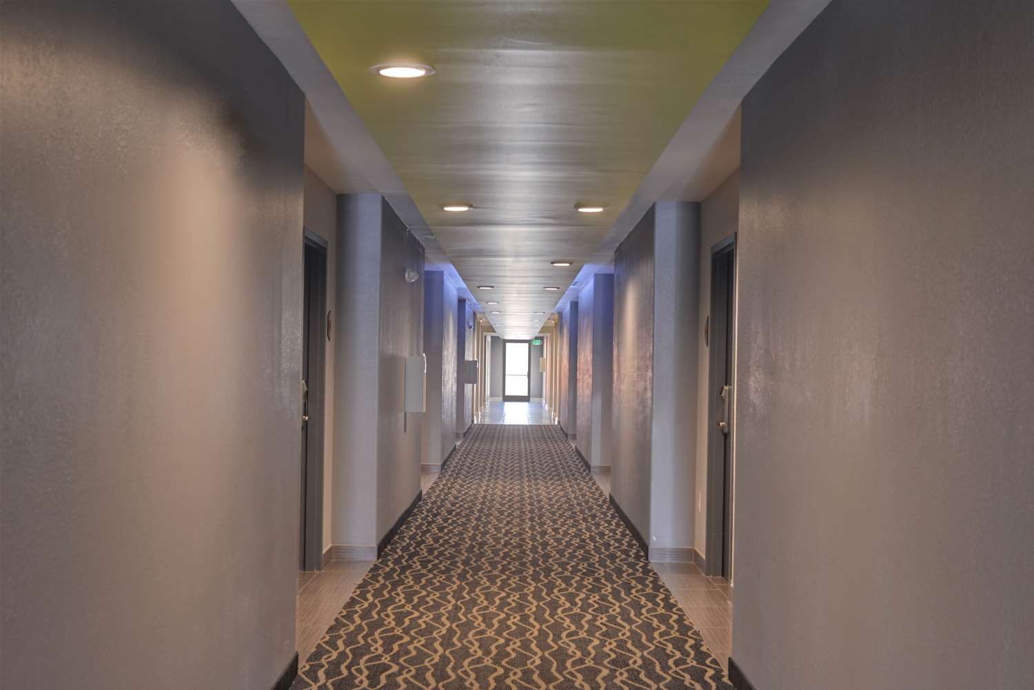 Americas Best Value Inn Memphis Airport 36/37