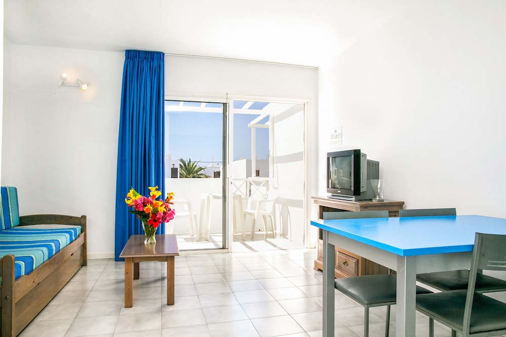Apartamentos LIVVO Oasis 40/70