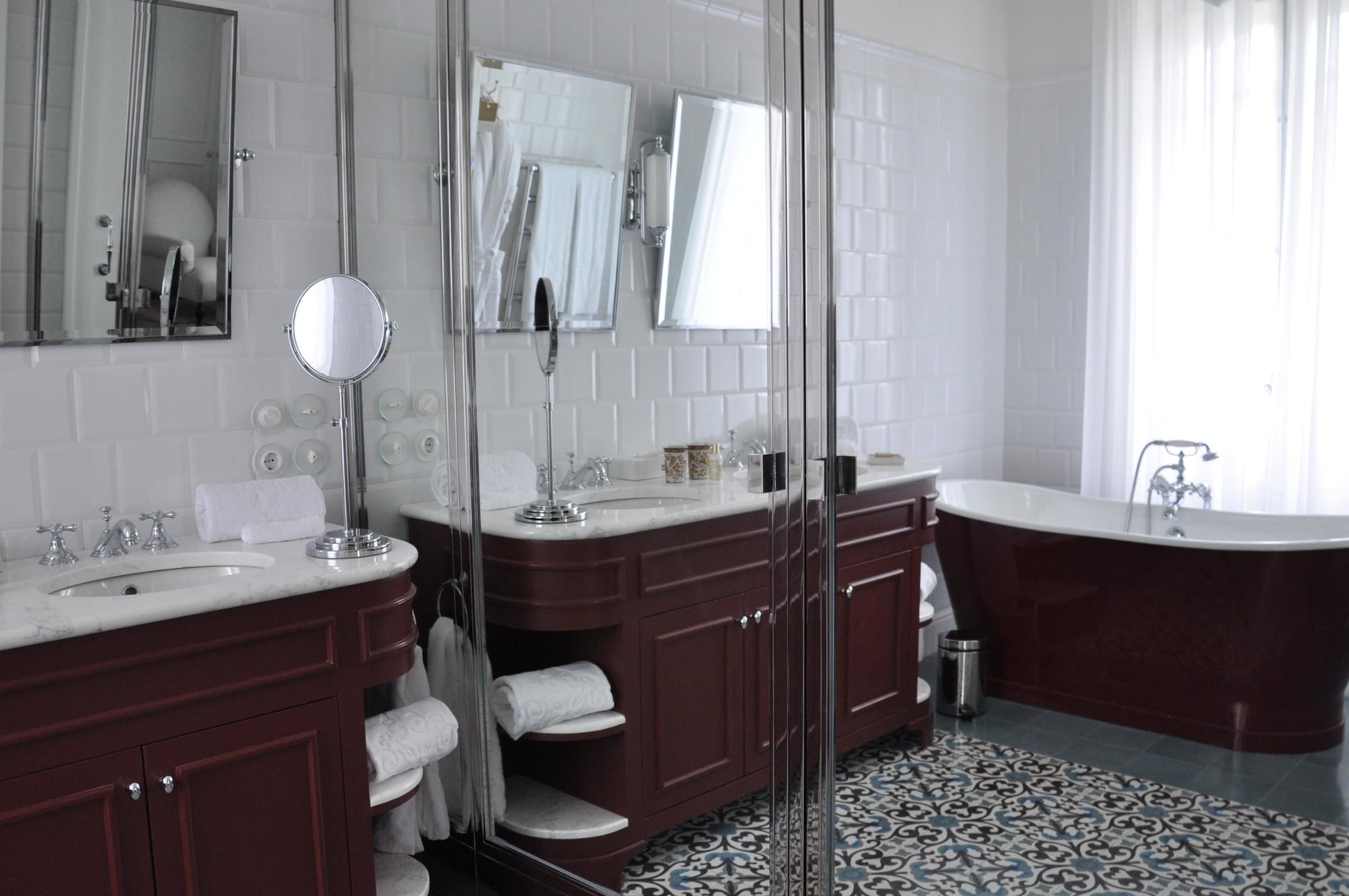 1 Bedroom, Grand, Suite, King Bed, Garden View, Vidago Palace 2/3
