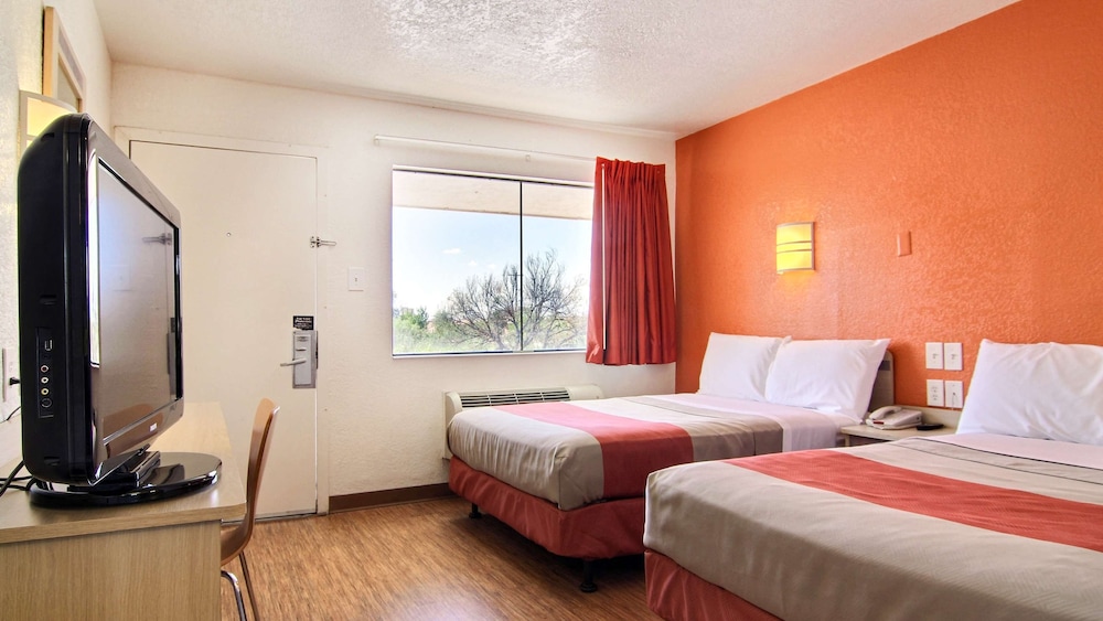Motel6 Abilene, Tx 24/42