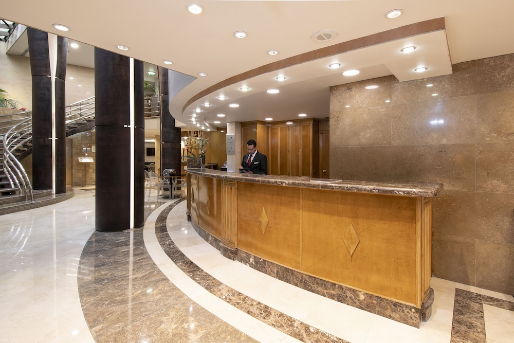 Sana Reno Hotel 4/47