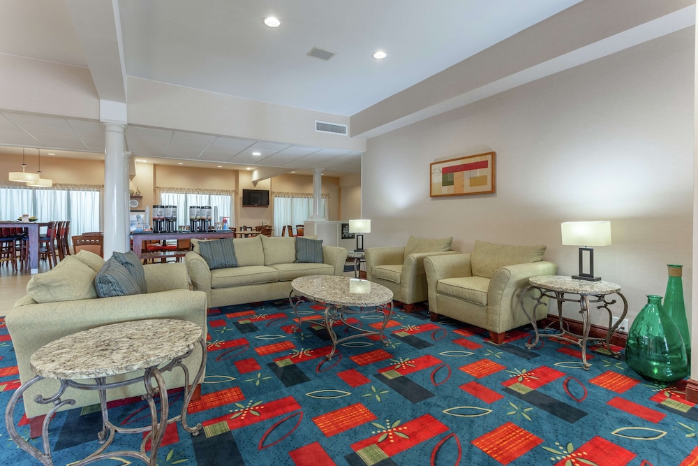Hampton Inn Jefferson City at Capital Mall 29/43
