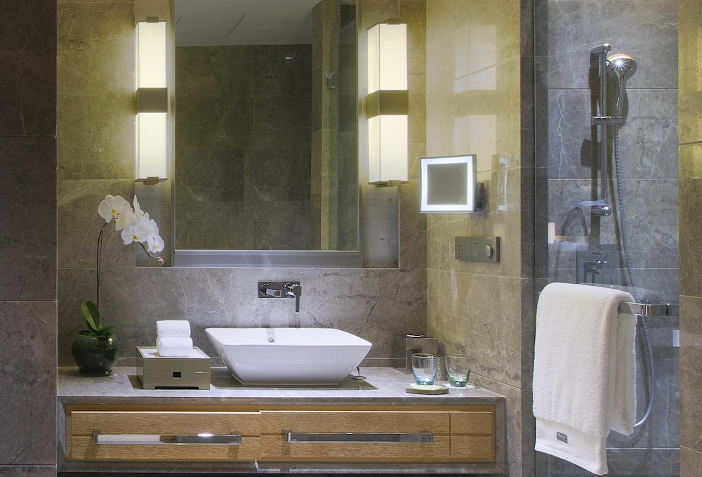 غرفة بسرير كينج بإطلالة، The Westin Chongqing Liberation Square 8/10