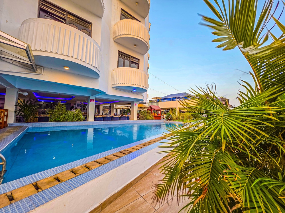 Hotel Sapphire 49/49