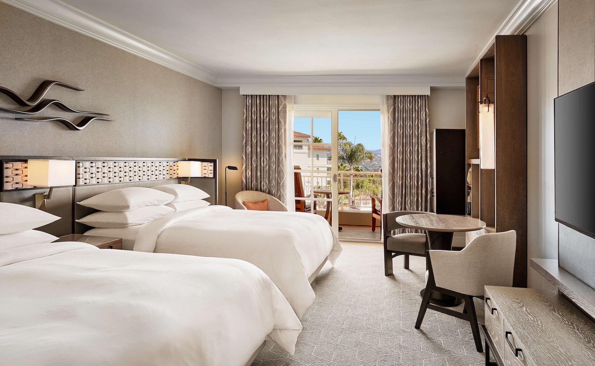 ROOM, 2 KING BEDS, COURTYARD VIEW