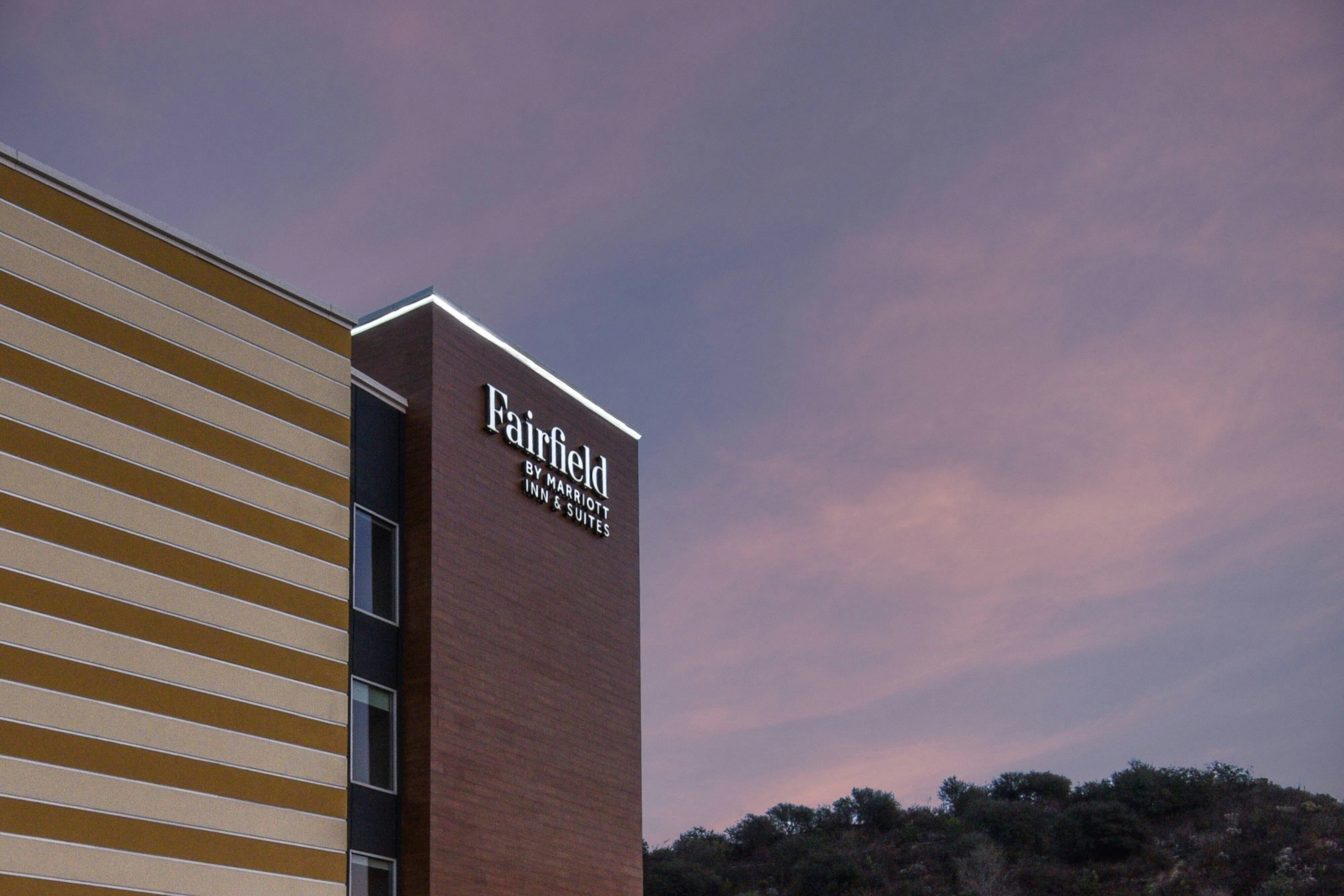 Fairfield Inn & Suites by Marriott Moorpark Ventura County 1/36