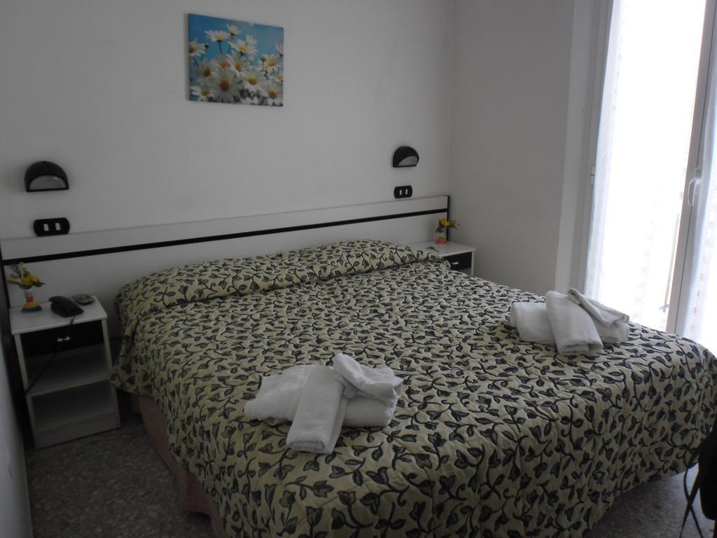 Hotel Busignani 7/23