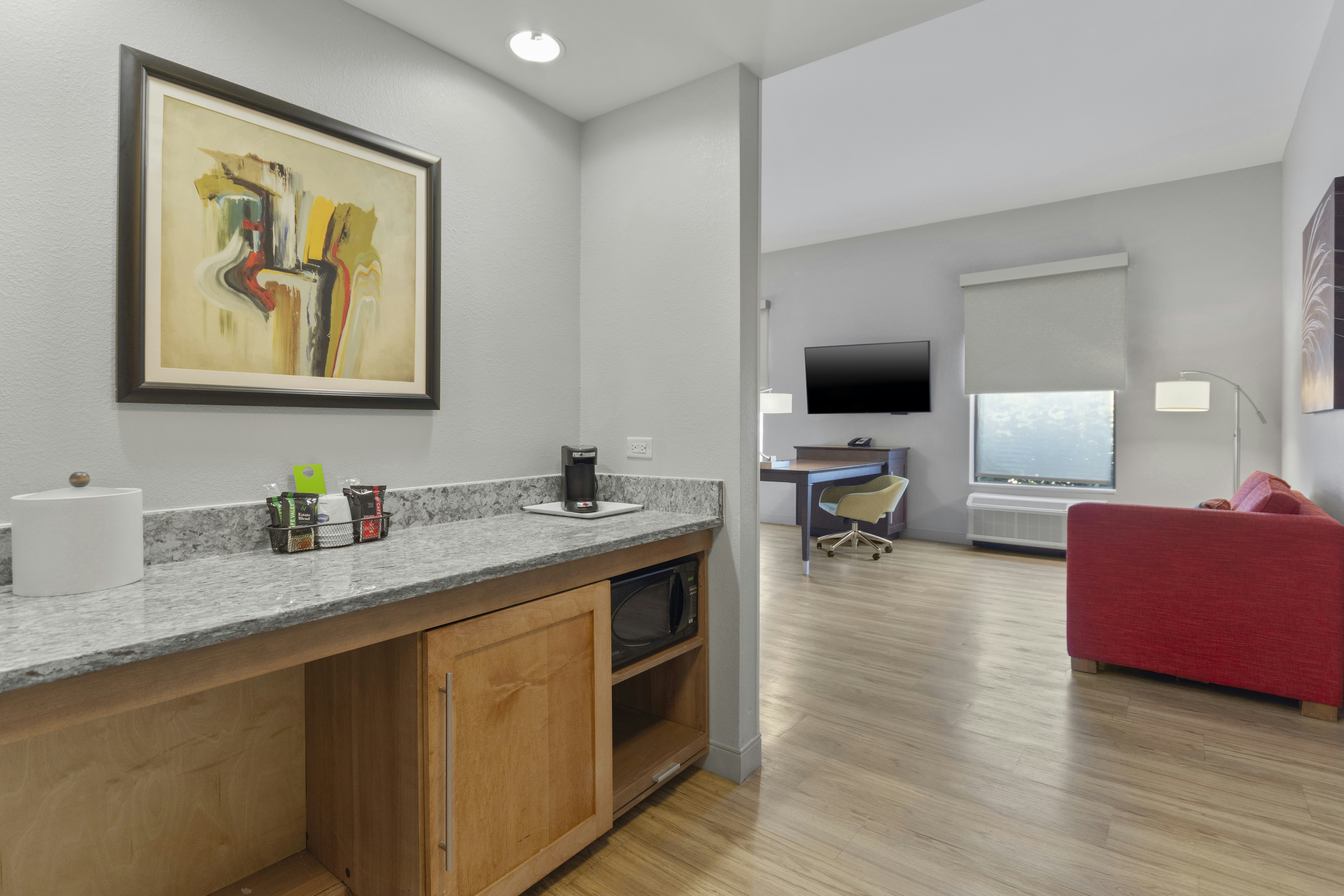STUDIO, KING BED, ACCESSIBLE