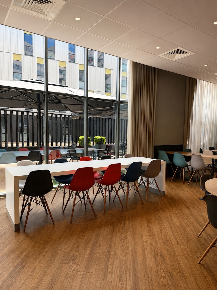 Ibis Dijon Centre Clemenceau 64/74