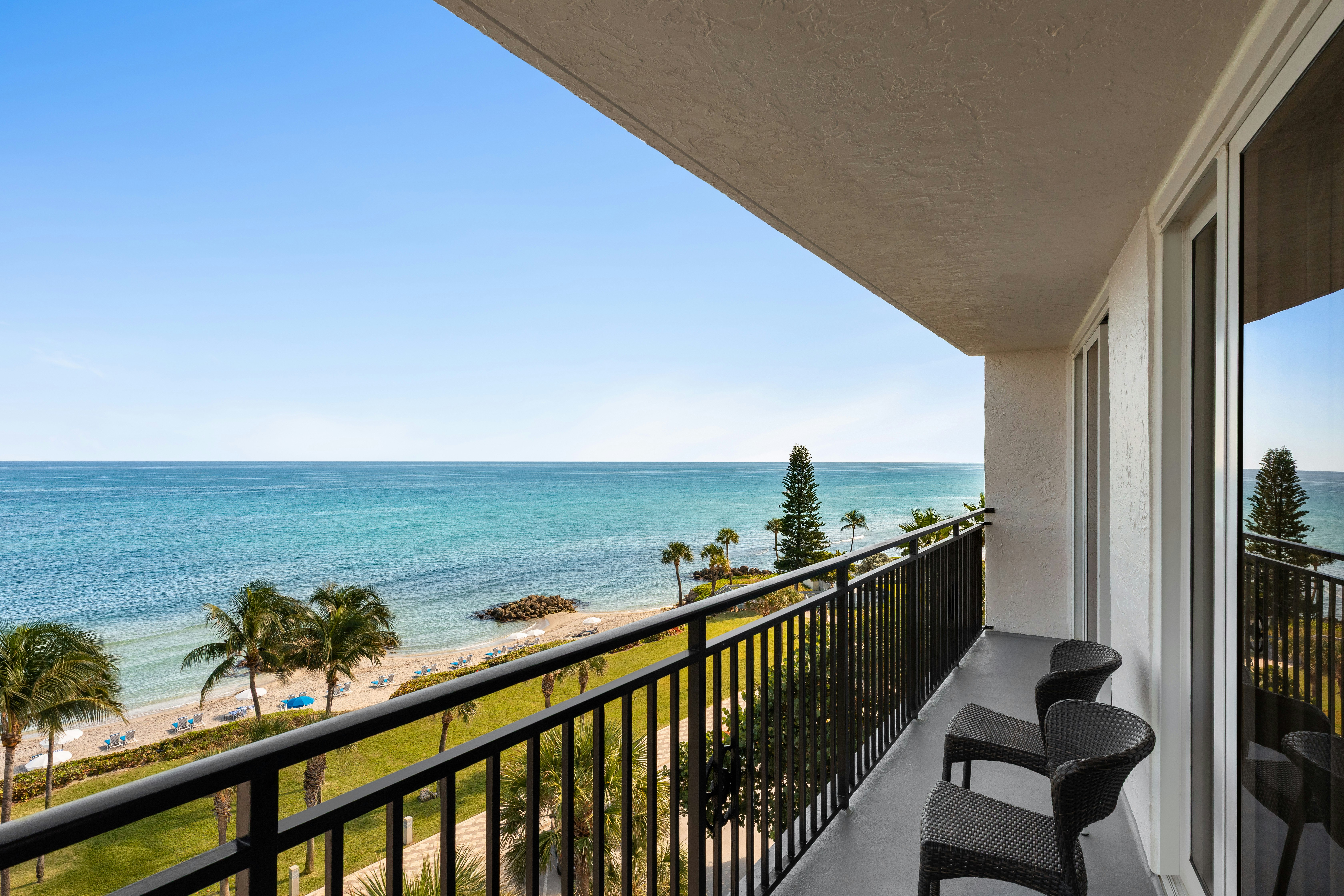 Deluxe, King Bed, Ocean Front