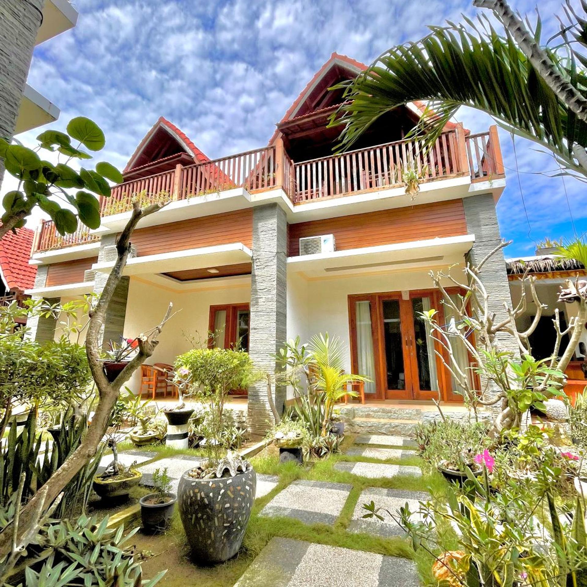 Ayu Laba Beach Villa And Resto 4/29