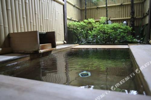 Kuminohama Onsen Shotenkyo 9/12