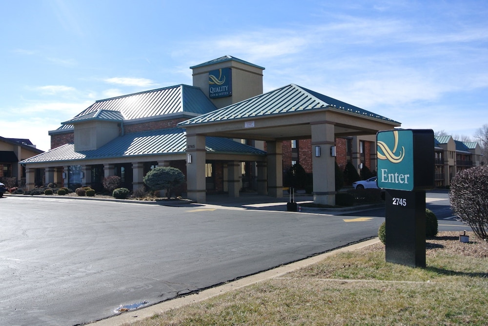 Quality Inn & Suites North Springfield MO 1/45