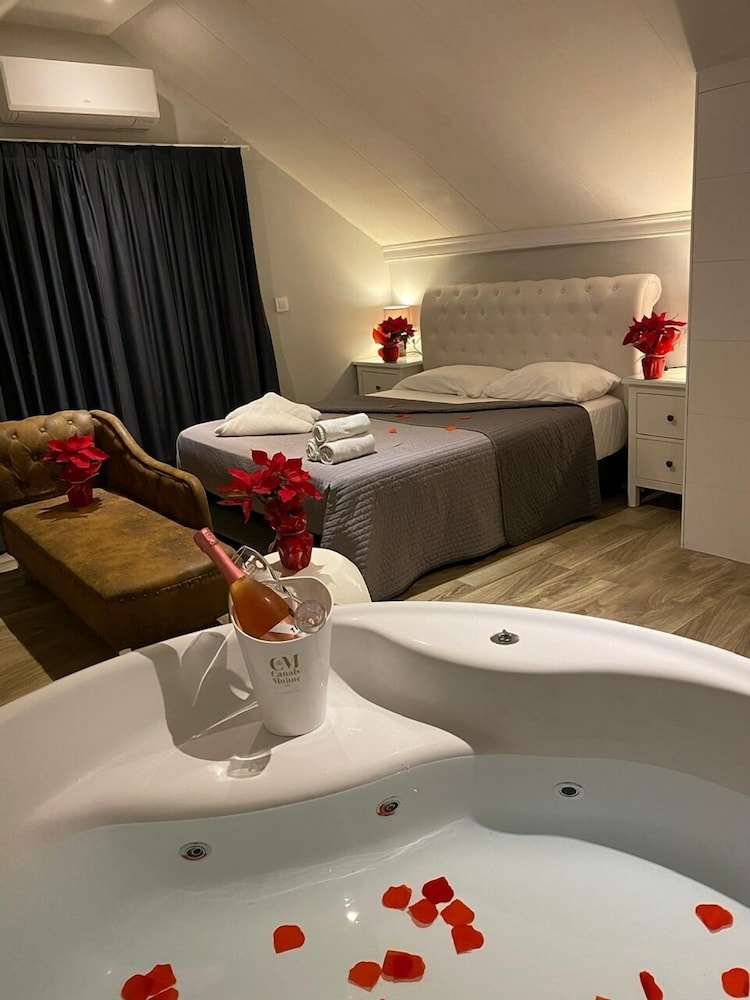 Hotel Petit Mirador 59/66