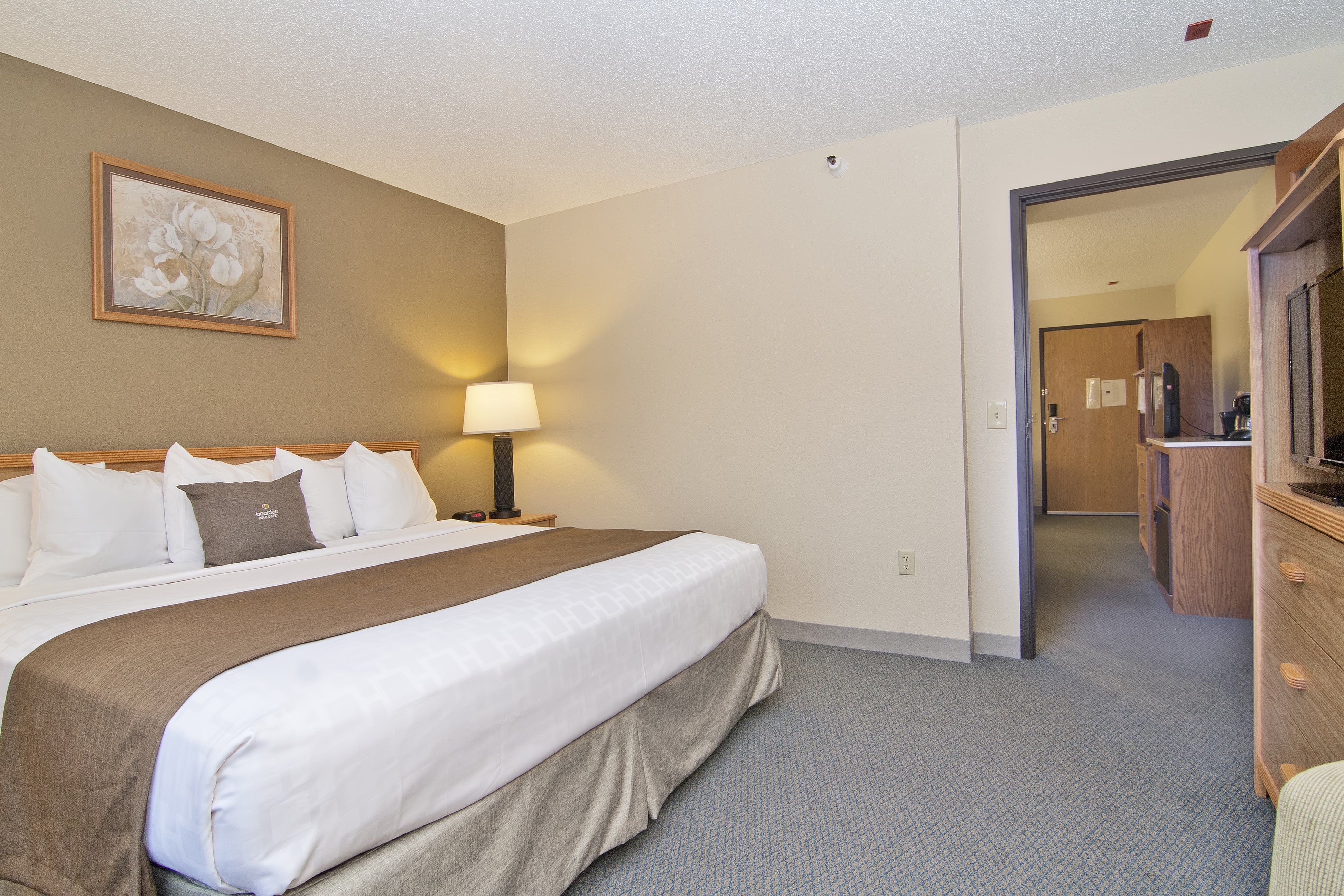 Boarders Inn Suites Faribault Mn 19/80