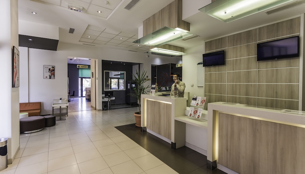 Lobby at Ibis Tlemcen, TLEMCEN