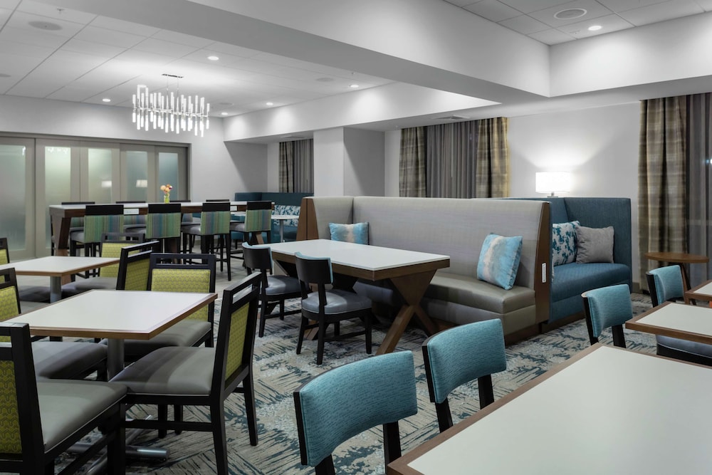 Hampton Inn Dunedin Fl 28/34