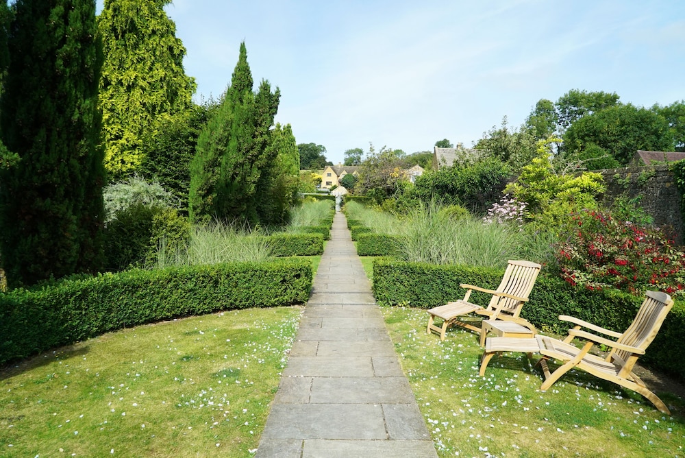 Cotswold House Hotel & Spa 37/45