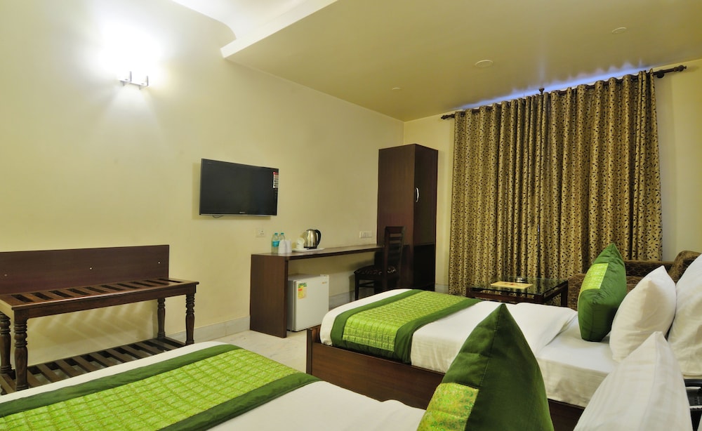Oyo 11352 Hotel Shanti Villa 30/61
