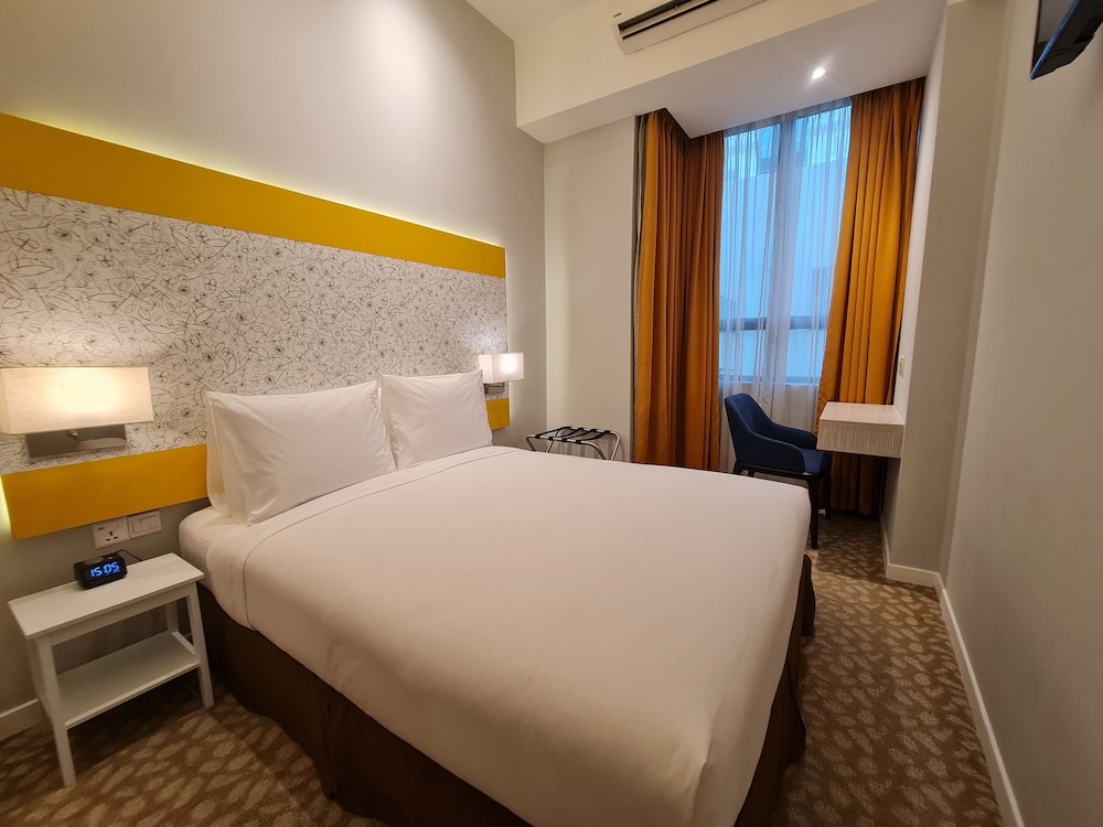 Holiday Inn Express & Suites Johor Bahru 11/62
