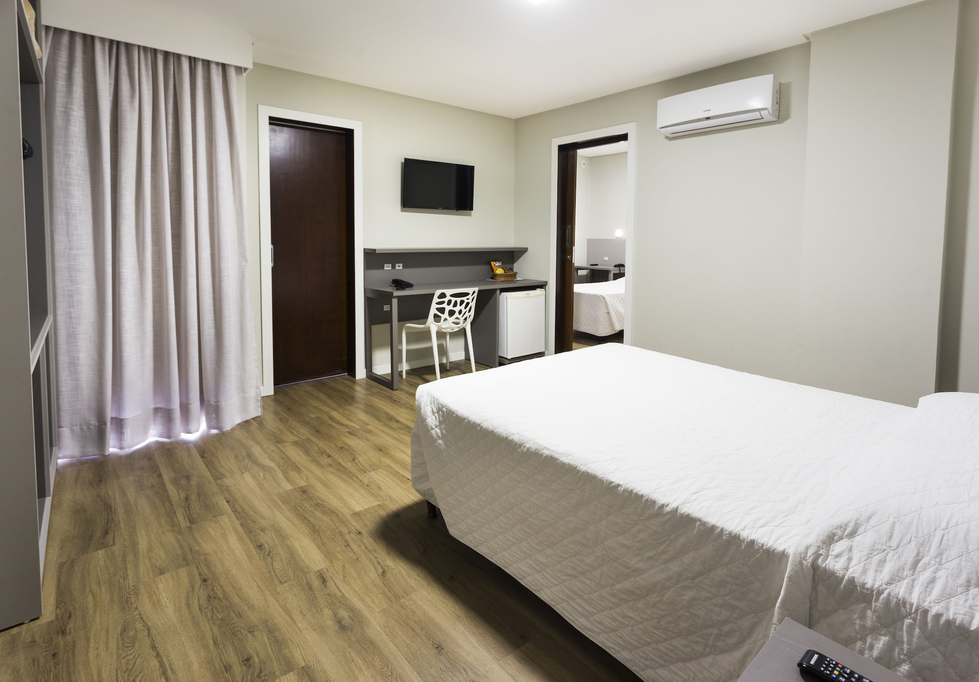 2 BEDROOMS, FAMILY