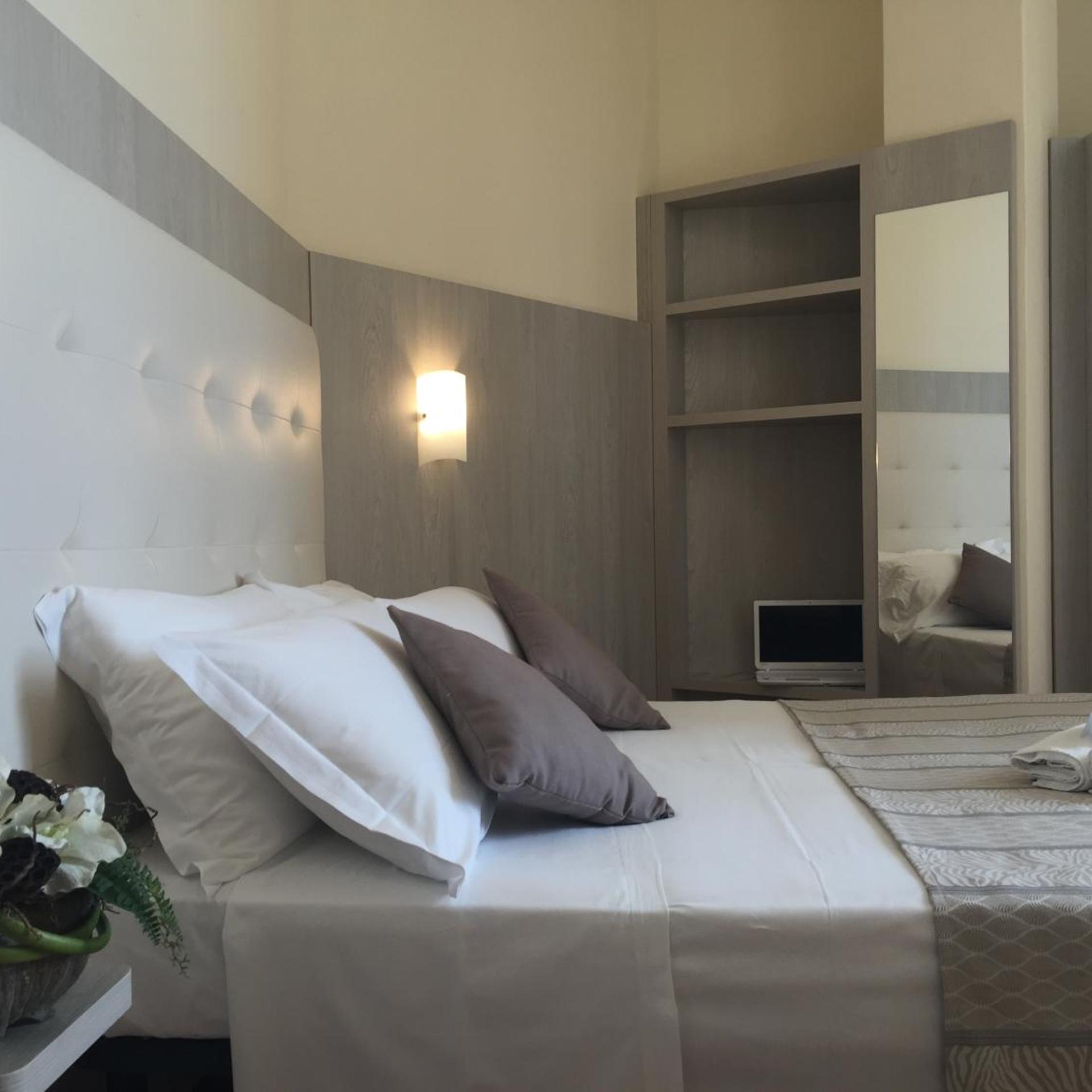 Hotel Jumbo 9/50