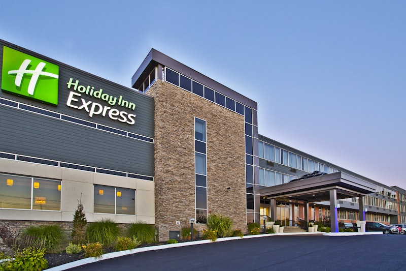Holiday Inn Express: Sault Ste Marie 3/34