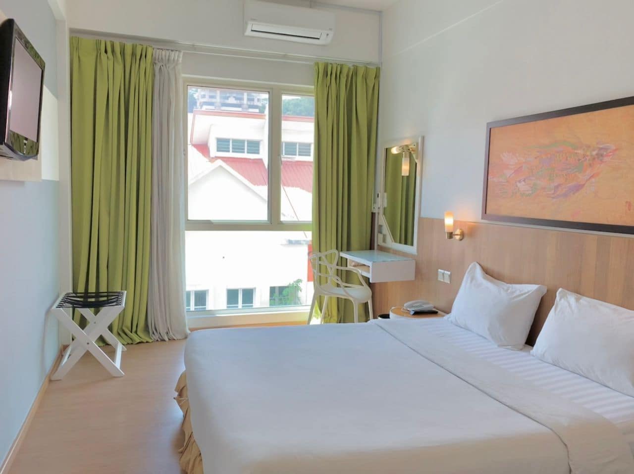 Standard, King Bed, City View