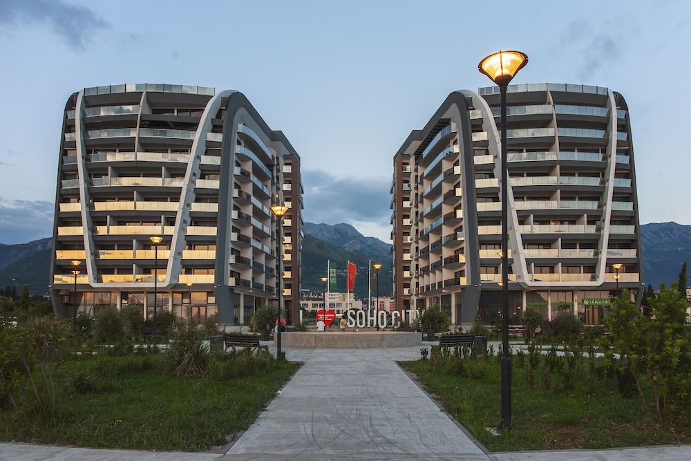 Soho Suites 41/54