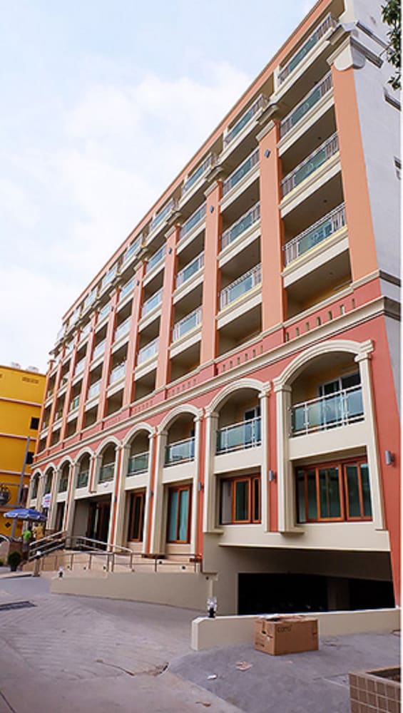 D Hotel Pattaya 3/40