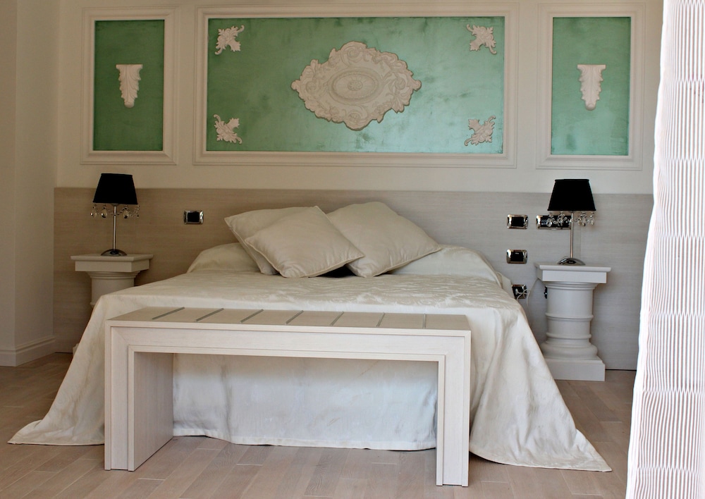 PARADISO HOTEL BOVELACCI 23/68