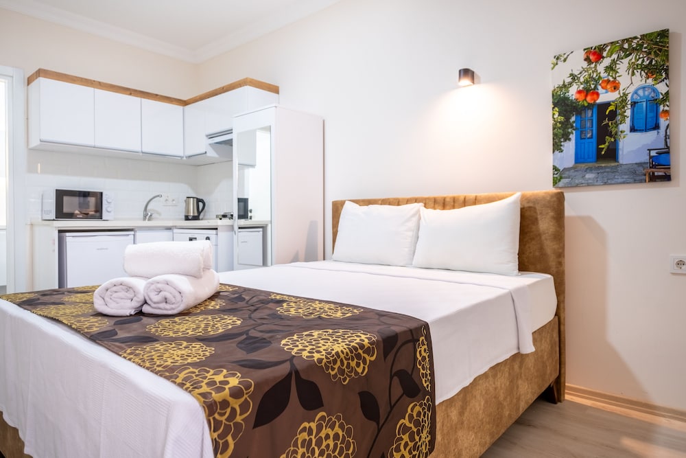 Fi Homes - Adults Only 14/31