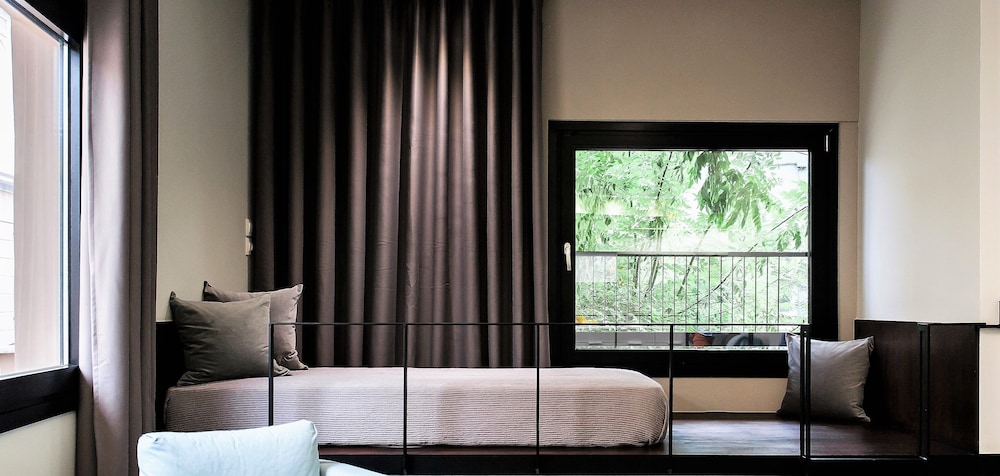 Greece U Around Athens Thissio Suites 28/50