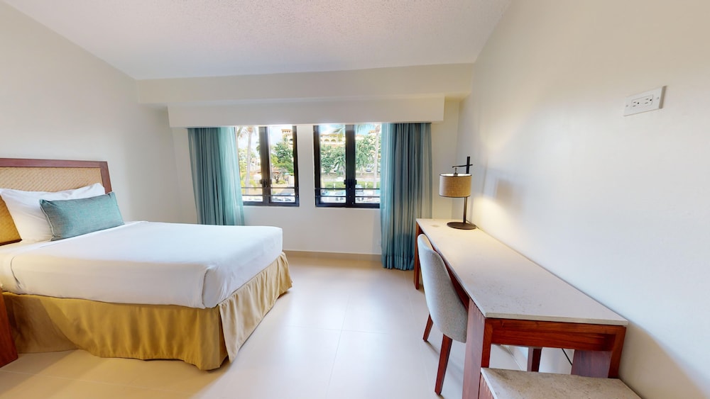 Park Royal Club Cala managed by Accor 4/50