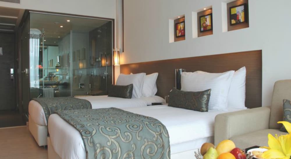 Ramada by Wyndham Navi Mumbai 9/51