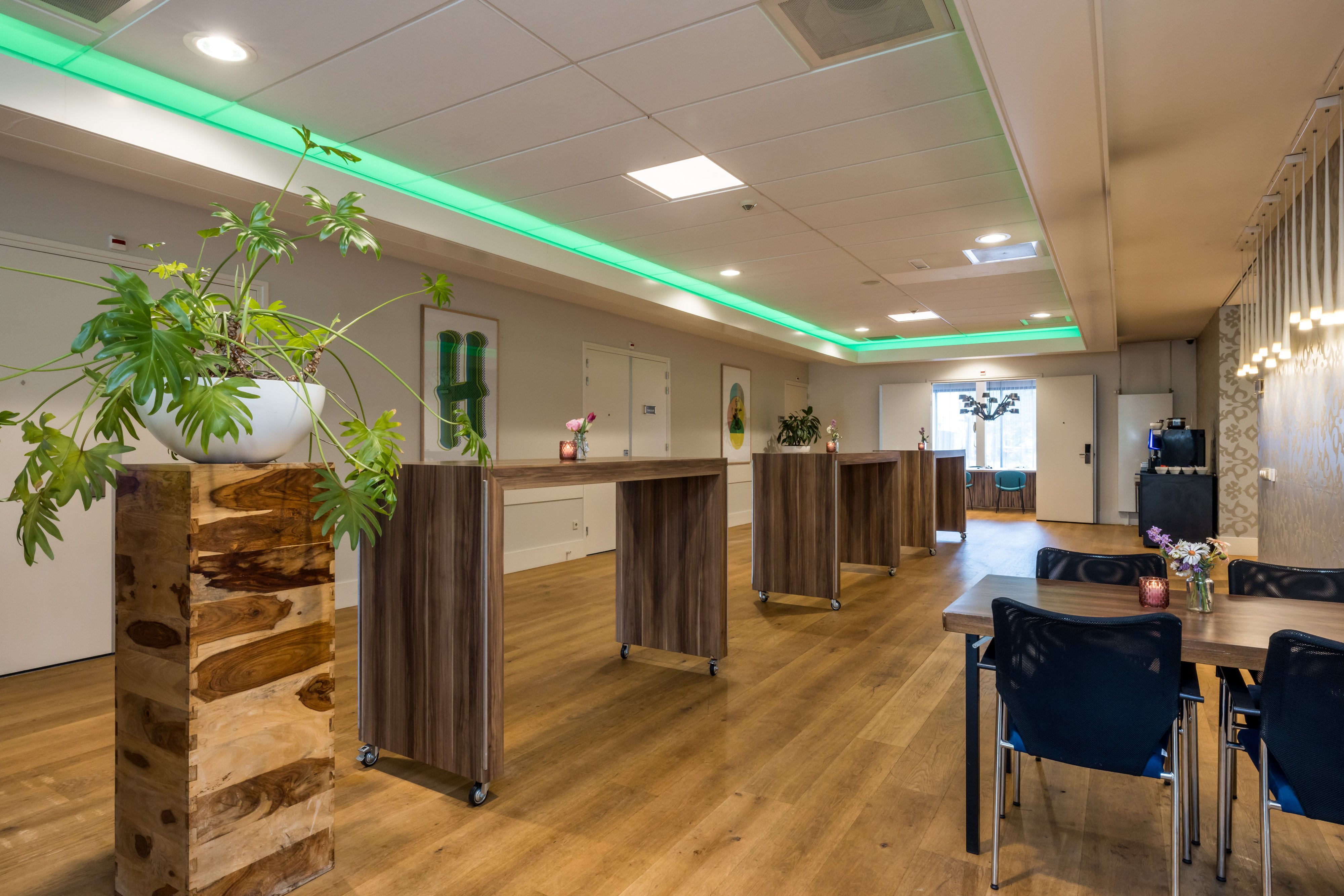 Holiday Inn Eindhoven 2/36