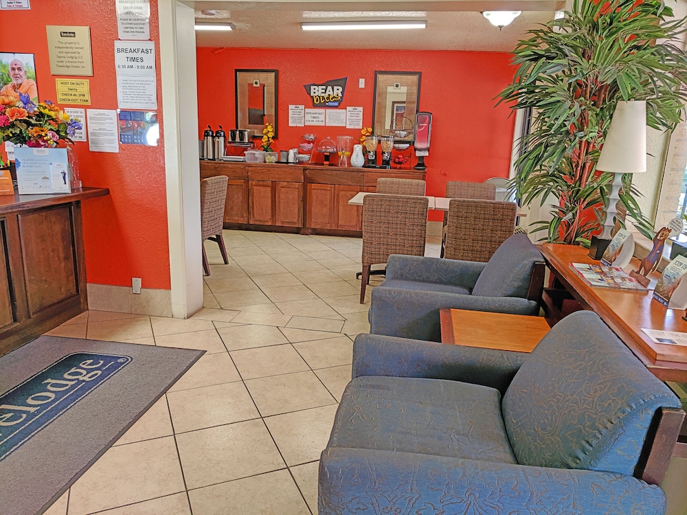 Travelodge by Wyndham Houston Hobby Airport 33/38