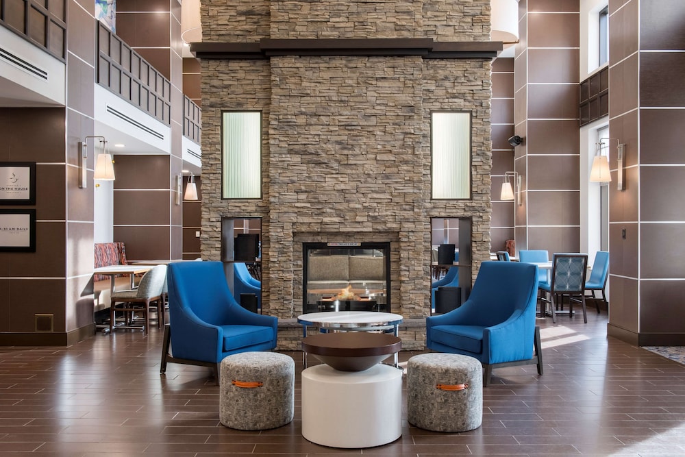 Hampton Inn Suites By Hilton Halifax Dartmouth 26/42