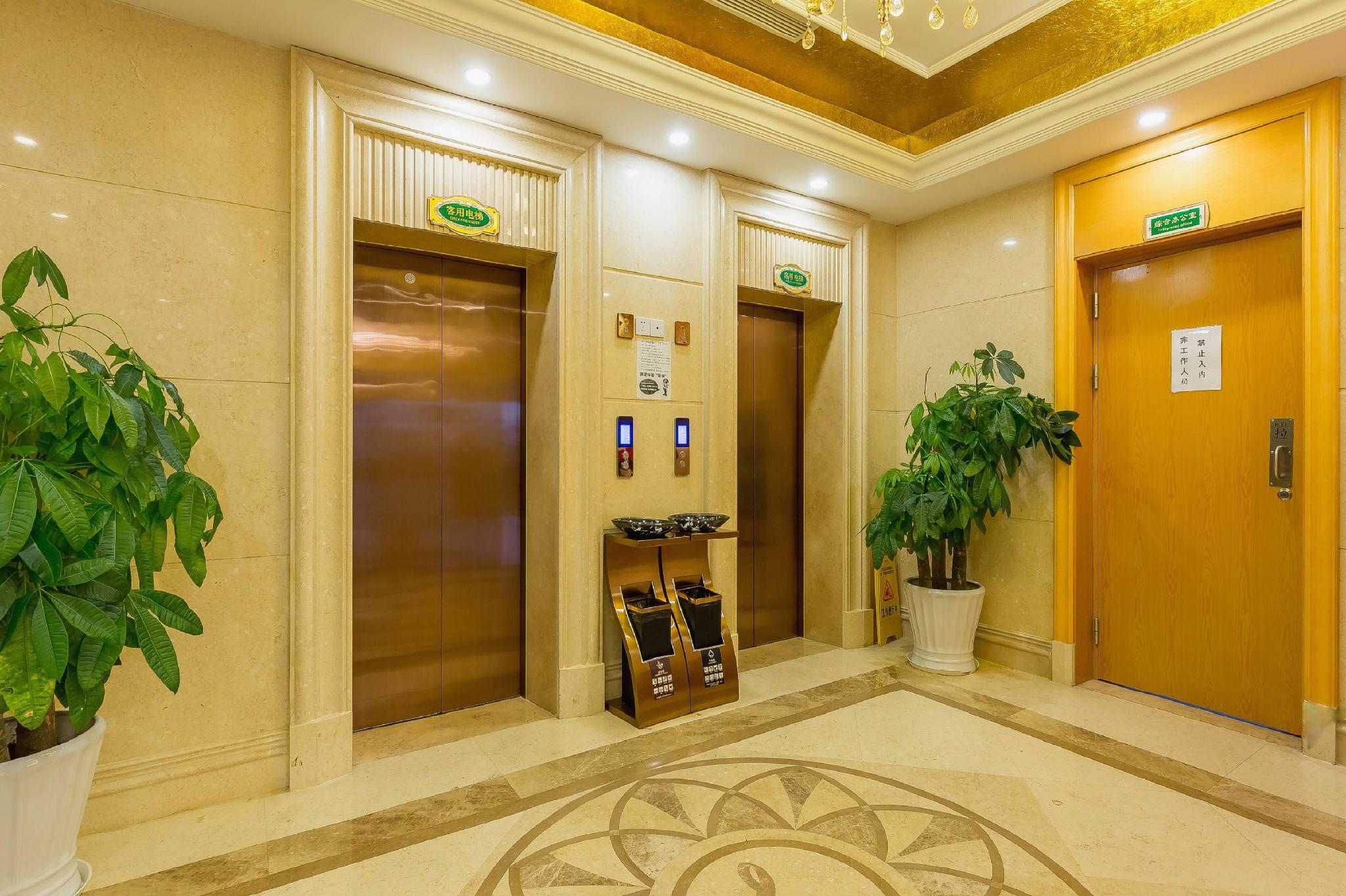 Vienna Hotel Shanghai International Tourist Resort Xiuyan Road Metro Station Bra 9/36