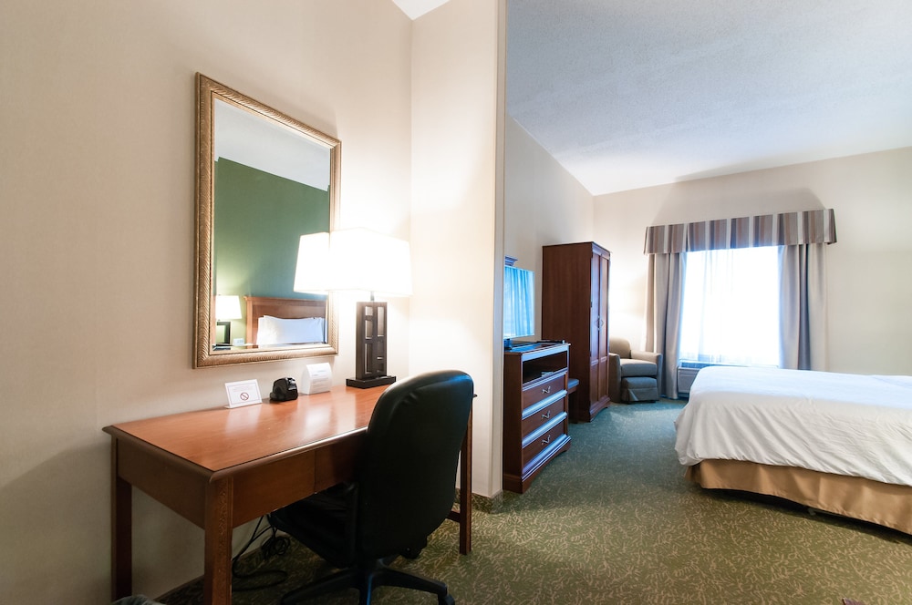Holiday Inn Express & Suites Hagerstown 14/67