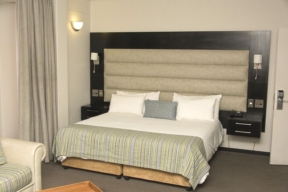 Protea Hotel by Marriott Walvis Bay Indongo 6/18