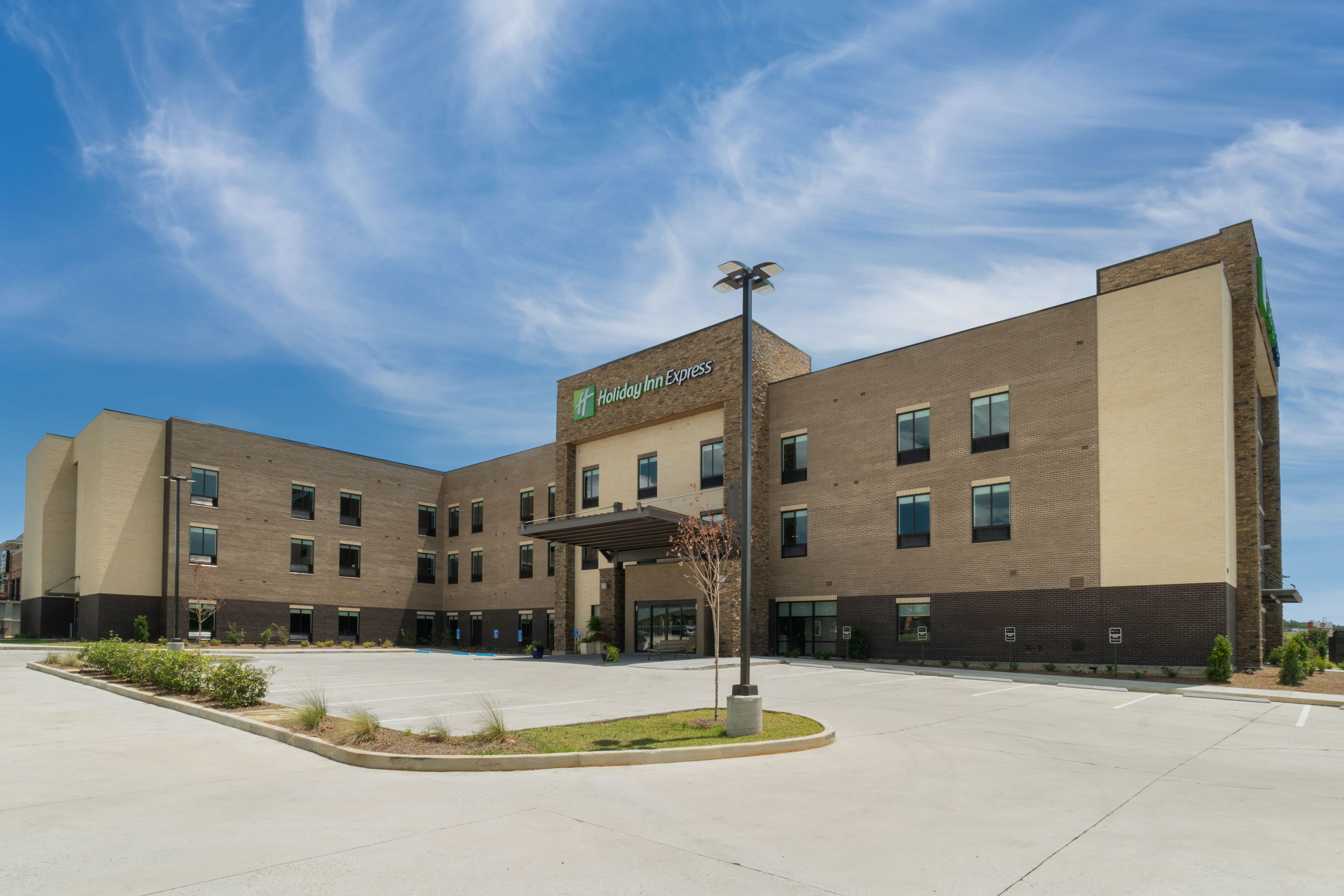 Holiday Inn Express HATTIESBURG WEST – UNIV AREA 3/56