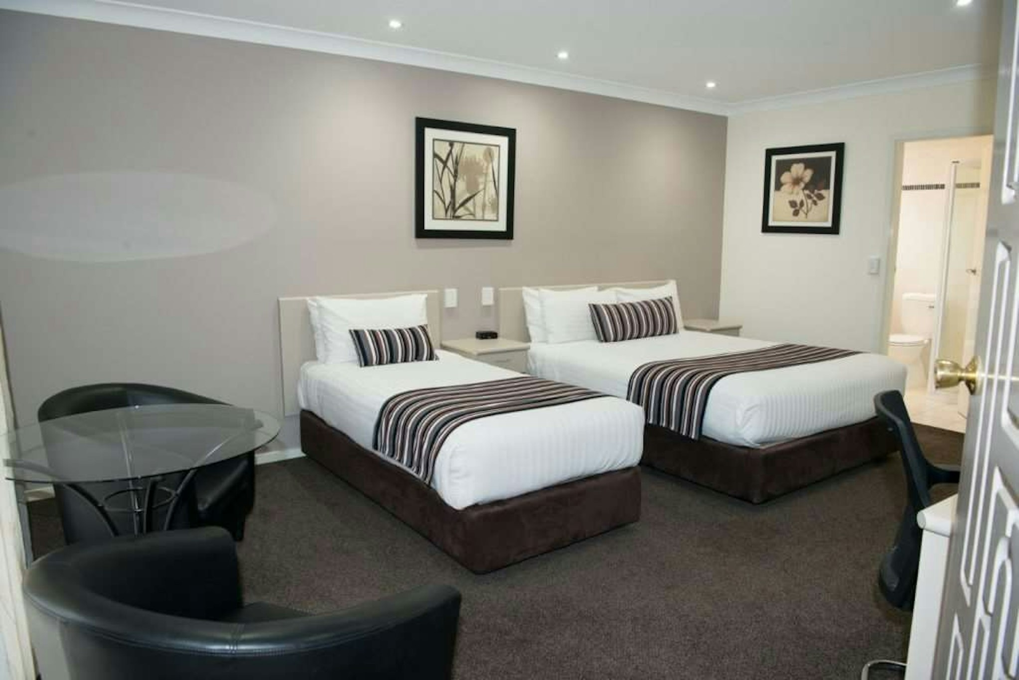 The Central Caleula Motor Lodge 17/38