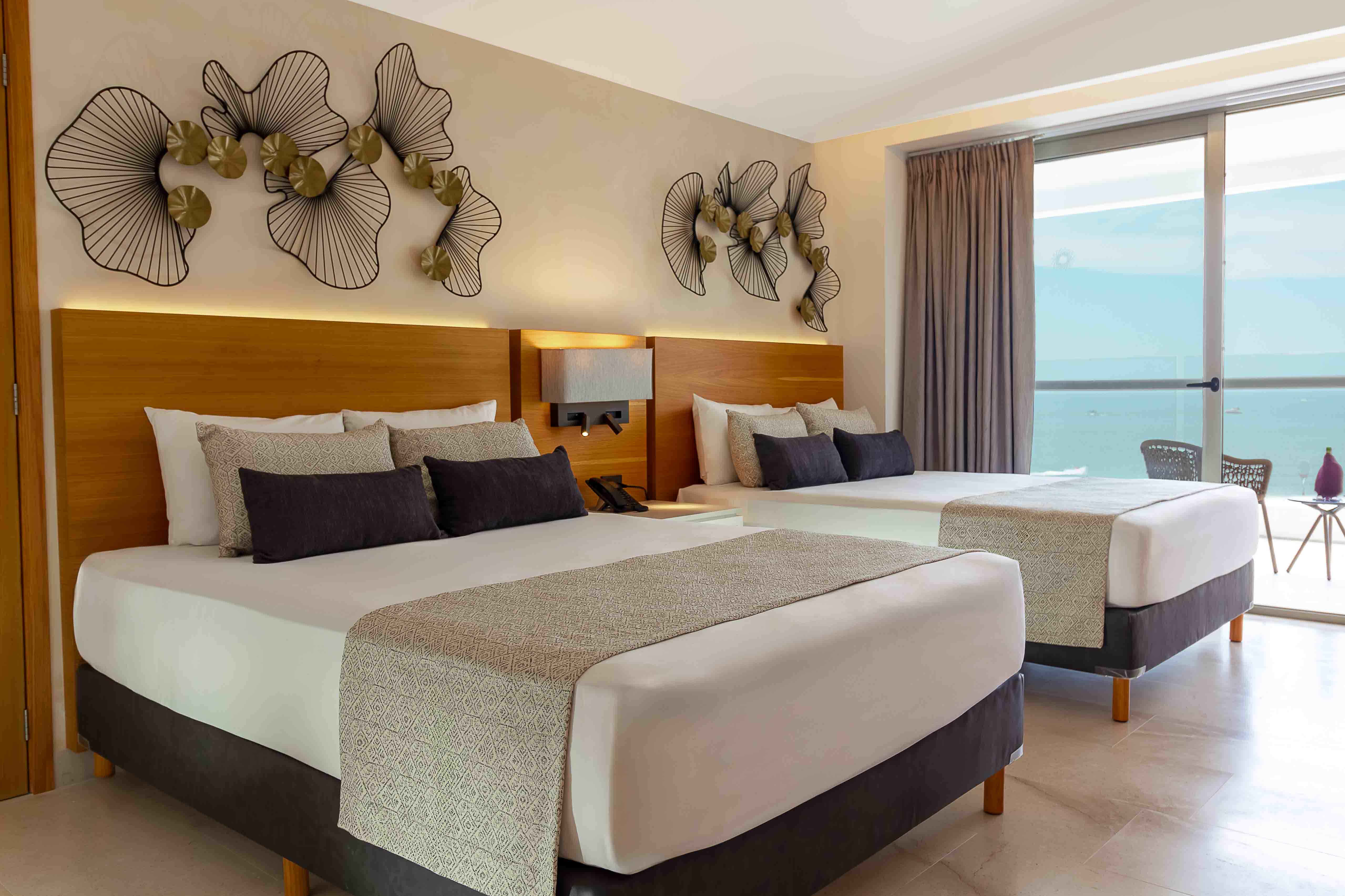 Superior, Deluxe, Double Bed