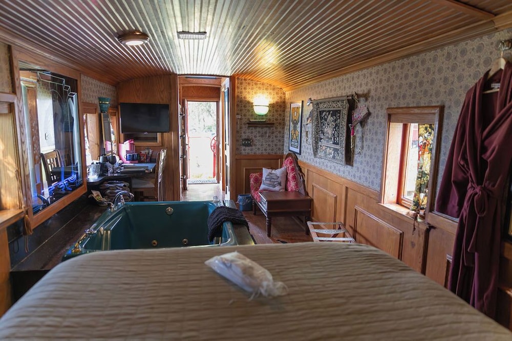 Featherbed Railroad Company 26/51