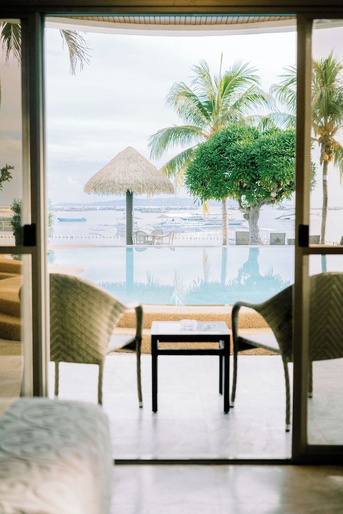 Linaw Beach Resort 38/73