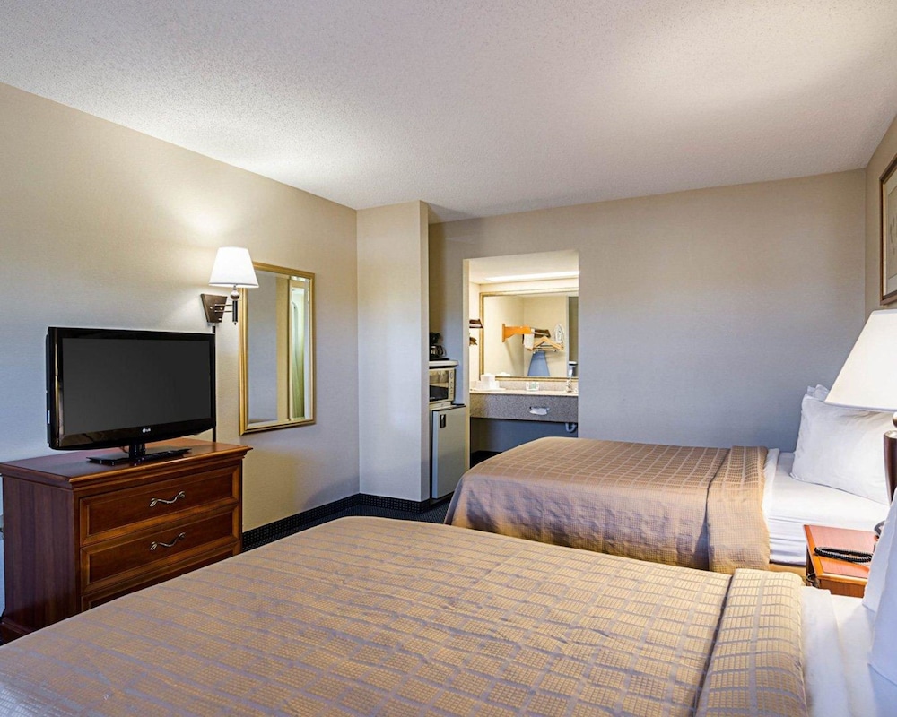 Quality Inn Troutville Roanoke North 12/43