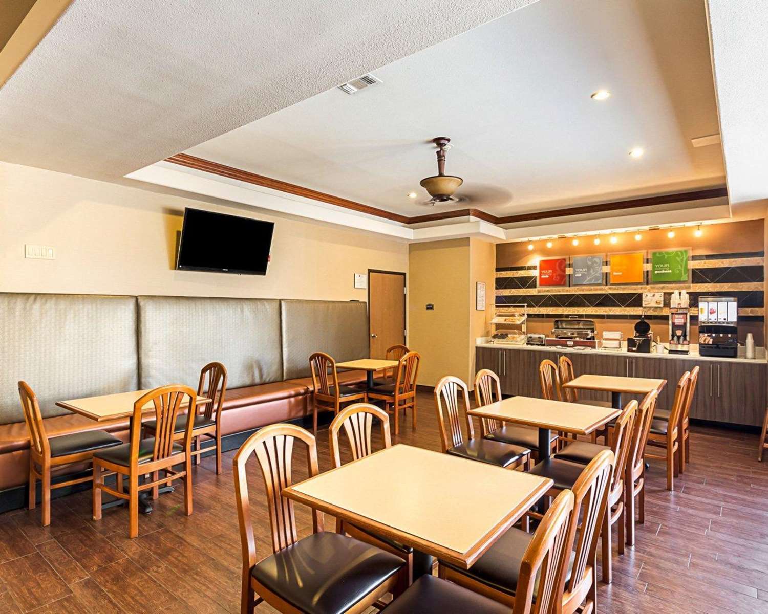 Comfort Suites McAllen Airport and La Plaza Mall 10/18