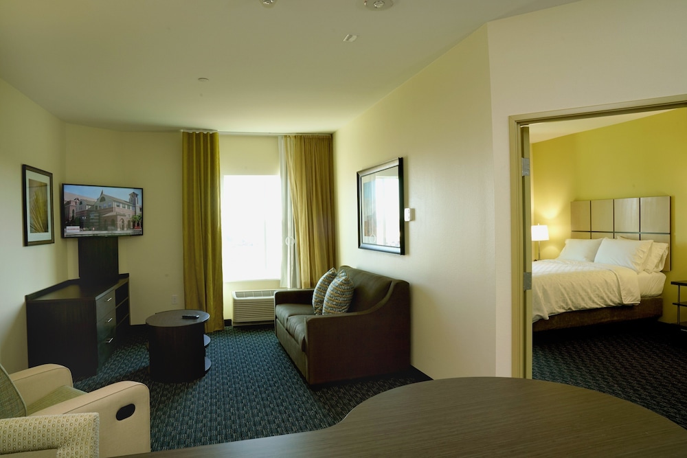 Candlewood Suites Plano North 21/44