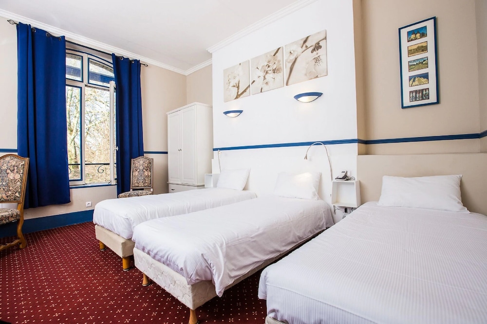 Chenal Hôtel 12/36
